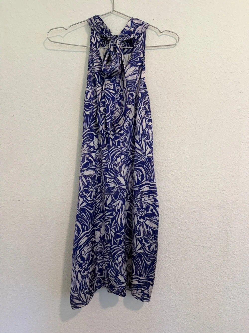 Socialite High Neck Floral Dress - Picture 3 of 6